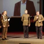 06.11.2021 Kielce.WDK. IV Gala wręczenia Nagród Imienia Generała Dywizji Bolesława Wieniawy- Długoszowskiego. Na zdjęciu od lewej:  senator Krzysztof Słoń, generał Jarosław Gromadziński,  Krzysztof Skłodowski - kustosz w Muzeum Okręgowym w Suwałkach i Jerzy Brzozowski - dyrektor Muzeum Okręgowym w Suwałkach / Jarosław Kubalski / Radio Kielce