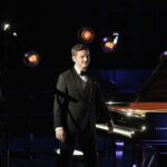 20.11.2021 Kielce. Zespół Państwowych Szkół Muzycznych. Koncert finalisty Konkursu Chopinowskiego Kamila Pacholca. Na zdjęciu Kamil Pacholec / Jarosław Kubalski / Radio Kielce