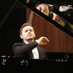 21.11.2021 Kielce. Zespół Państwowych Szkół Muzycznych. Koncert fortepianowy Kamila Pacholca. Na zdjęciu Kamil Pacholec / Jarosław Kubalski / Radio Kielce