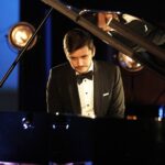 20.11.2021 Kielce. Zespół Państwowych Szkół Muzycznych. Koncert finalisty Konkursu Chopinowskiego Kamila Pacholca. Na zdjęciu Kamil Pacholec / Jarosław Kubalski / Radio Kielce