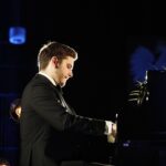 20.11.2021 Kielce. Zespół Państwowych Szkół Muzycznych. Koncert finalisty Konkursu Chopinowskiego Kamila Pacholca. Na zdjęciu Kamil Pacholec / Jarosław Kubalski / Radio Kielce