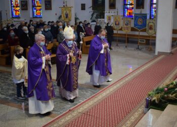 28.11.2021. Radomyśl nad Sanem. Diecezjalne obchody 100-lecia  Legionu Maryi / Diecezja Sandomierska