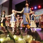 11.11.2021 Kielce.WDK.  Gala na 85 - lecie Wojewódzkiego Domu Kultury. Zespół Pieśni i Tańca "Kielce" / Jarosław Kubalski / Radio Kielce