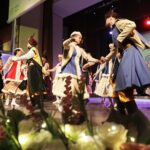 11.11.2021 Kielce.WDK.  Gala na 85 - lecie Wojewódzkiego Domu Kultury. Zespół Pieśni i Tańca "Kielce" / Jarosław Kubalski / Radio Kielce