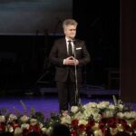 11.11.2021 Kielce.WDK.  Gala na 85 - lecie Wojewódzkiego Domu Kultury. Senator Krzysztof Słoń / Jarosław Kubalski / Radio Kielce