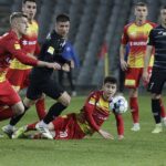 20.11.2021 Kielce.18. kolejka Fortuna 1 Ligi. Mecz Skra Częstochowa - Korona Kielce / Jarosław Kubalski / Radio Kielce