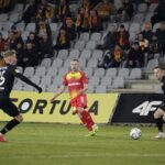 20.11.2021 Kielce.18. kolejka Fortuna 1 Ligi. Mecz Skra Częstochowa - Korona Kielce / Jarosław Kubalski / Radio Kielce