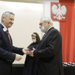 23.11.2021 Kielce. ŚUW. Odznaczenia państwowe dla zasłużonych. Na zdjęciu od lewej: wojewoda Zbigniew Koniusz i Adam Krupka / Jarosław Kubalski / Radio Kielce