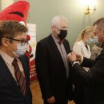 26.11.2021 Kielce. WDK. Odznaczenia i wyróżnienia dla Honorowych Krwiodawców / Jarosław Kubalski / Radio Kielce