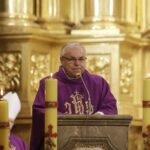 29.11.2021. Kielce. Rocznica ingresu biskupa Jana Piotrowskiego do Bazyliki Katedralnej w Kielcach / Jarosław Kubalski / Radio Kielce