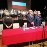 11.11.2021. Pacanów. Wręczenie „Pacanowskich Laurów”. Na zdjęciu (od lewej): Henryka Komasara - wiceprzewodnicząca Rady Miejskiej, Artur Czub - przewodniczący Rady Miejskiej, Jan Nowicki - wiceprzewodniczący Rady Miejskiej / Marta Gajda-Kruk / Radio Kielce