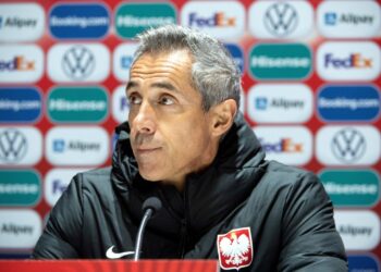 11.11.2021. Andorra la Vella, Andora. Selekcjoner piłkarskiej reprezentacji Polski Paulo Sousa na konferencji prasowej podczas zgrupowania kadry / PAP