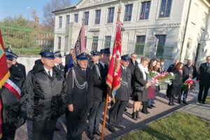 11.11.2021. Pińczów. Obchody 103. rocznicy odzyskania przez Polskę niepodległości / Marta Gajda-Kruk / Radio Kielce