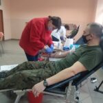 27.11.2021. Ostrowiec Świętokrzyski. Akcja krwiodawstwa 103. Batalionu Lekkiej Piechoty WOT / Emilia Sitarska / Radio Kielce