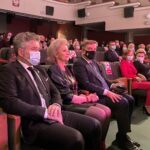 18.01.2021. Kielce. Obchody Dnia Pracownika Socjalnego. Na zdjęciu (od lewej): senator Krzysztof Słoń, Edyta Bobryk - zastępca dyrektora WDK, Andrzej Pruś - przewodniczący sejmiku województwa świętokrzyskiego / Michał Kita / Radio Kielce