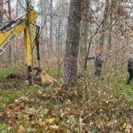 12.11.2021. Biały Ług. Poszukiwania ciał żołnierzy Armii Krajowej / Dionizy Krawczyński / Radio Kielce