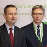 14.11.2021. Kielce. Wojewódzki zjazd PSL. Na zdjęciu (od lewej): Władysław Kosiniak-Kamysz - prezes PSL i Adam Jarubas - europoseł PSL / Wiktor Taszłow / Radio Kielce