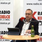 21.11.2021. Studio Polityczne Radia Kielce. Na zdjęciu: Krzysztof Sławiński - Platforma Obywatelska/Koalicja Obywatelska / Sebastian Kalwat / Radio Kielce
