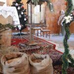 26.12.2020. Kobylniki. Świąteczny wystrój kaplicy / Marian Fatyga / facebook