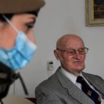 23.12.2021. Kielce. Terytorialsi odwiedzają kombatantów / ppor. Daniel Woś / ŚBOT