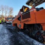 15.12.2021. Grybów. Maszyna wciągnęła pracownika / Ochotnicza Straż Pożarna Siołkowa