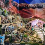 28.12.2021. Sędziszów. Ruchoma szopka / ks. Edward Giemza