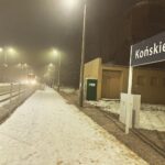12.12.2021. Końskie. Stacja kolejowa. Odjazd pierwszego po 12 latach pociągu relacji Końskie-Łódź Chojny / Magdalena Galas-Klusek / Radio Kielce