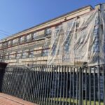 02.12.2021. Dwikozy. Remont dawnej szkoły podstawowej na potrzeby domu dziennego pobytu dla seniorów / Grażyna Szlęzak-Wójcik / Radio Kielce