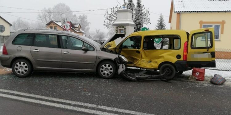 14.12.2021. Kopaniny. Wypadek / policja