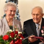 02.12.2021. Końskie. 19 par odebrało prezydencki Medal za Długoletnie Pożycie Małżeńskie. Na zdjęciu: Jerzy i Irena Łabętowiczowie / Magdalena Galas-Klusek / Radio Kielce