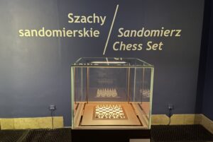 18.12.2021. Sandomierz. Szachy sandomierskie na stałej ekspozycji / Grażyna Szlęzak-Wójcik / Radio Kielce