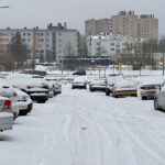 24.12.2021. Kielce. Zaśnieżone drogi i chodniki / Wiktor Taszłow / Radio Kielce