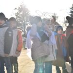 03.12.2021. Końskie. Choinka przed Urzędem Miasta i Gminy w Końskich / Magdalena Galas-Klusek / Radio Kielce