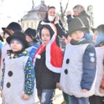 03.12.2021. Końskie. Choinka przed Urzędem Miasta i Gminy w Końskich / Magdalena Galas-Klusek / Radio Kielce