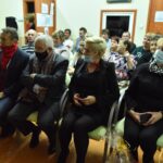 05.12.2021. Józefina. Spotkanie mikołajkowe. Na zdjęciu (od lewej): Mirosław Gębski - starosta kielecki, poseł Krzysztof Lipiec, Irena Marcisz - wójt Łopuszna, Małgorzata Pruś - dyrektor biura poselskiego Krzysztofa Lipca / Magdalena Galas-Klusek / Radio Kielce