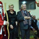 05.12.2021. Józefina. Spotkanie mikołajkowe. Na zdjęciu: Irena Marcisz - wójt Łopuszna, poseł Krzysztof Lipiec / Magdalena Galas-Klusek / Radio Kielce