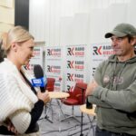 18.10.2021. Radio Kielce. Nagrania słuchowiska „Krew i żelazo”. Na zdjęciu (od lewej): Aleksandra Gronek-Piotrowska - TVP3 Kielce i Paweł Deląg - aktor / Piotr Kwaśniewski / Radio Kielce