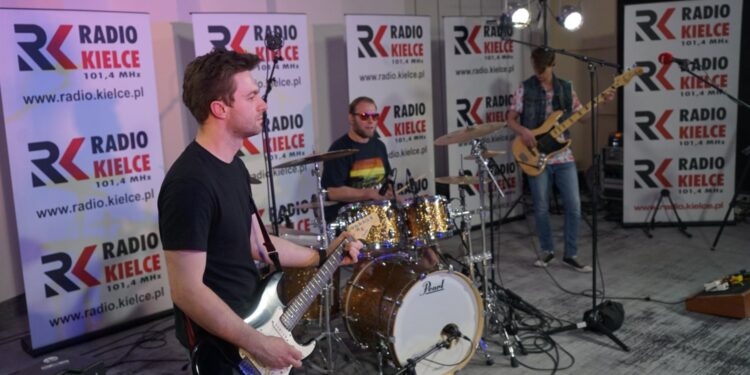 03.12.2021. Radio Kielce. Koncert zespołu Lovaż / Dionizy Krawczyński / Radio Kielce