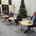 12.12.2021. Studio Polityczne Radia Kielce. Na zdjęciu (od lewej): Mirosław Gębski - starosta kielecki, Prawo i Sprawiedliwość, Krzysztof Sławiński - Platforma Obywatelska, Czesław Siekierski - Polskie Stronnictwo Ludowe, Sławomir Szarek - Konfederacja, Andrzej Szejna - Nowa Lewica / Sebastian Kalwat / Radio Kielce
