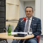 12.12.2021. Studio Polityczne Radia Kielce. Na zdjęciu: Mirosław Gębski - starosta kielecki, Prawo i Sprawiedliwość / Sebastian Kalwat / Radio Kielce
