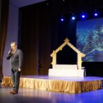 18.12.2021. Kielce. Pastorałka „Chwała Rodzinie Świętej” wystawiona przez osoby niepełnosprawne z Zespołu Inscenizacji Tanecznej „Uśmiech” / Marcin Marszałek / Radio Kielce