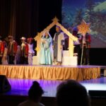 18.12.2021. Kielce. Pastorałka „Chwała Rodzinie Świętej” wystawiona przez osoby niepełnosprawne z Zespołu Inscenizacji Tanecznej „Uśmiech” / Marcin Marszałek / Radio Kielce