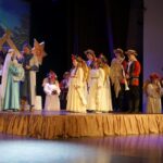 18.12.2021. Kielce. Pastorałka „Chwała Rodzinie Świętej” wystawiona przez osoby niepełnosprawne z Zespołu Inscenizacji Tanecznej „Uśmiech” / Marcin Marszałek / Radio Kielce