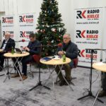 19.12.2021. Kielce. Studio Polityczne Radia Kielce. Na zdjęciu (od lewej): Marek Kwitek - PiS, Lucjan Pietrzczyk - PO, Dawid Lewicki - Konfederacja, Czesław Siekierski - PSL, Jacek Skórski - Nowa Lewica / Kamil Król / Radio Kielce