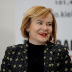 24.12.2021. Kielce. Życzenia dla słuchaczy Radia Kielce. Na zdjęciu: Anna Krupka - wiceminister sportu / Piotr Kwaśniewski / Radio Kielce