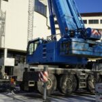 21.12.2021. Kielce. Dźwig przy Politechnice Świętokrzyskiej / Sebastian Kalwat / Radio Kielce