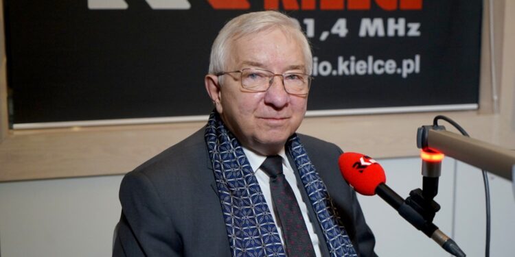 31.12.2021. Radio Kielce. Rozmowa Dnia. Na zdjęciu: Krzysztof Lipiec - prezes świętokrzyskich struktur PiS / Piotr Kwaśniewski / Radio Kielce