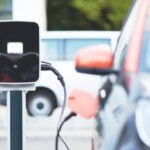 Ładowarka do samochodu elektrycznego / Radio Lublin