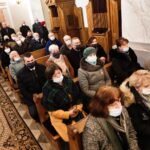 03.12.2021. Włoszczowa. Obchody 37. rocznicy protestu w obronie krzyży w Zespole Szkół Zawodowych. Msza święta / Jarosław Kubalski / Radio Kielce