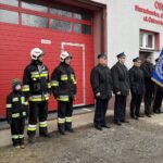 18.12.2021. Starachowice. Przekazanie nowego wozu ratowniczego strażakom z OSP na osiedlu Michałów / Anna Głąb / Radio Kielce